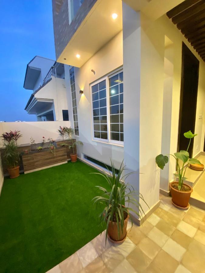 Continental Boutique House Bed and Breakfast Islamabad Eksteriør billede
