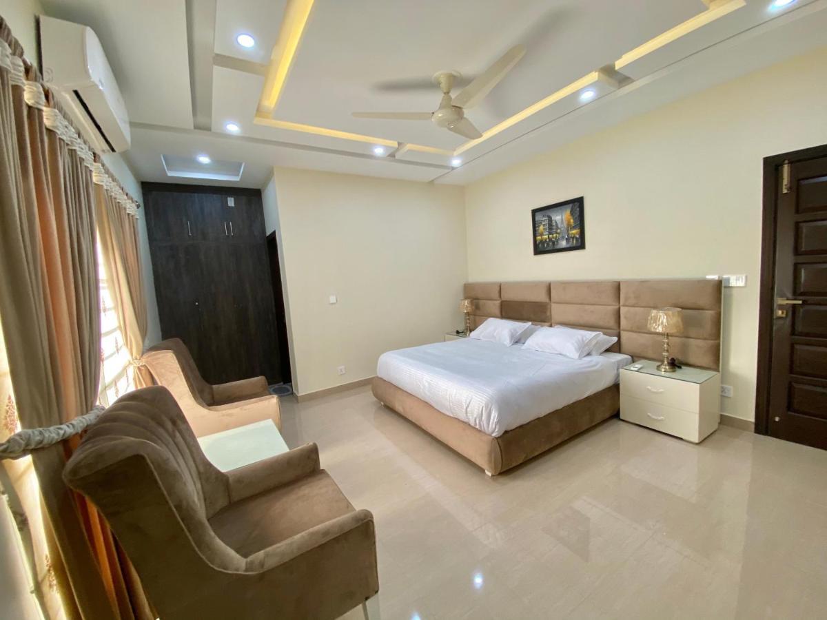 Continental Boutique House Bed and Breakfast Islamabad Eksteriør billede