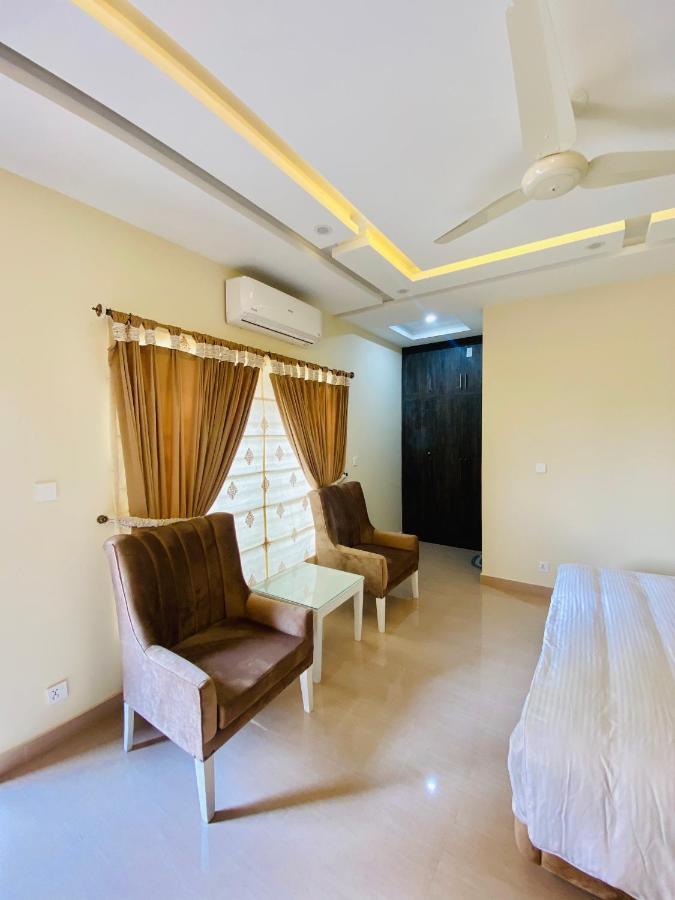 Continental Boutique House Bed and Breakfast Islamabad Eksteriør billede