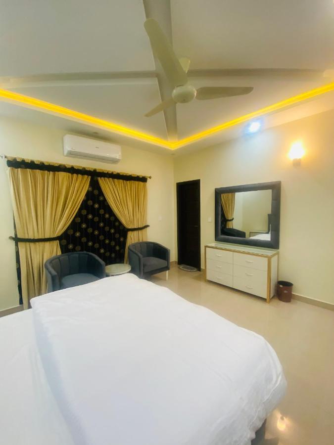 Continental Boutique House Bed and Breakfast Islamabad Eksteriør billede