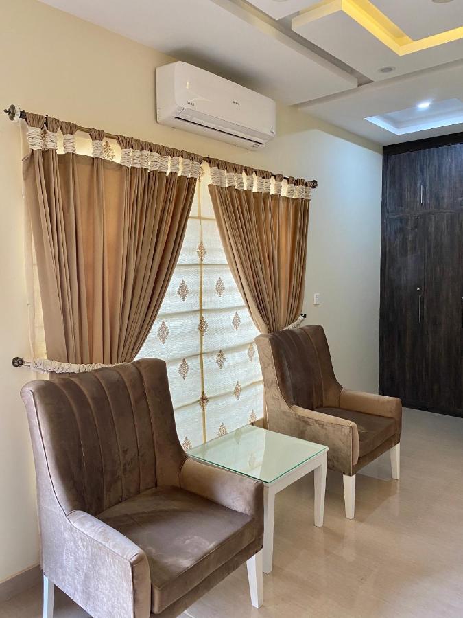 Continental Boutique House Bed and Breakfast Islamabad Eksteriør billede
