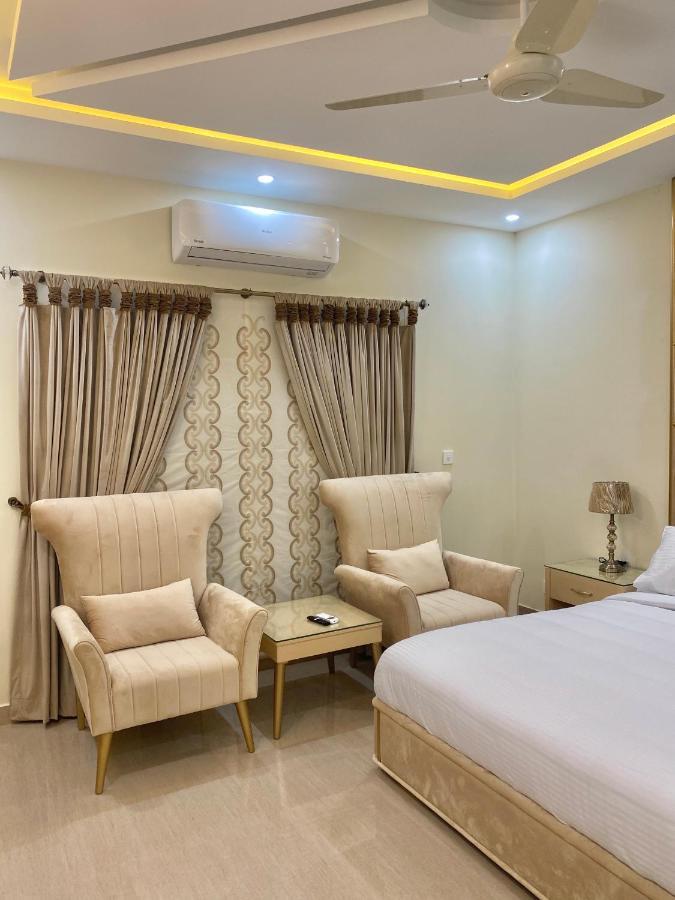 Continental Boutique House Bed and Breakfast Islamabad Eksteriør billede