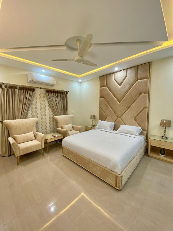 Continental Boutique House Bed and Breakfast Islamabad Eksteriør billede