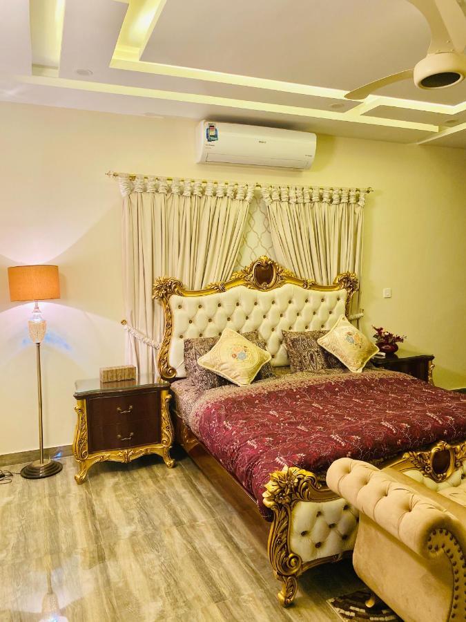 Continental Boutique House Bed and Breakfast Islamabad Eksteriør billede