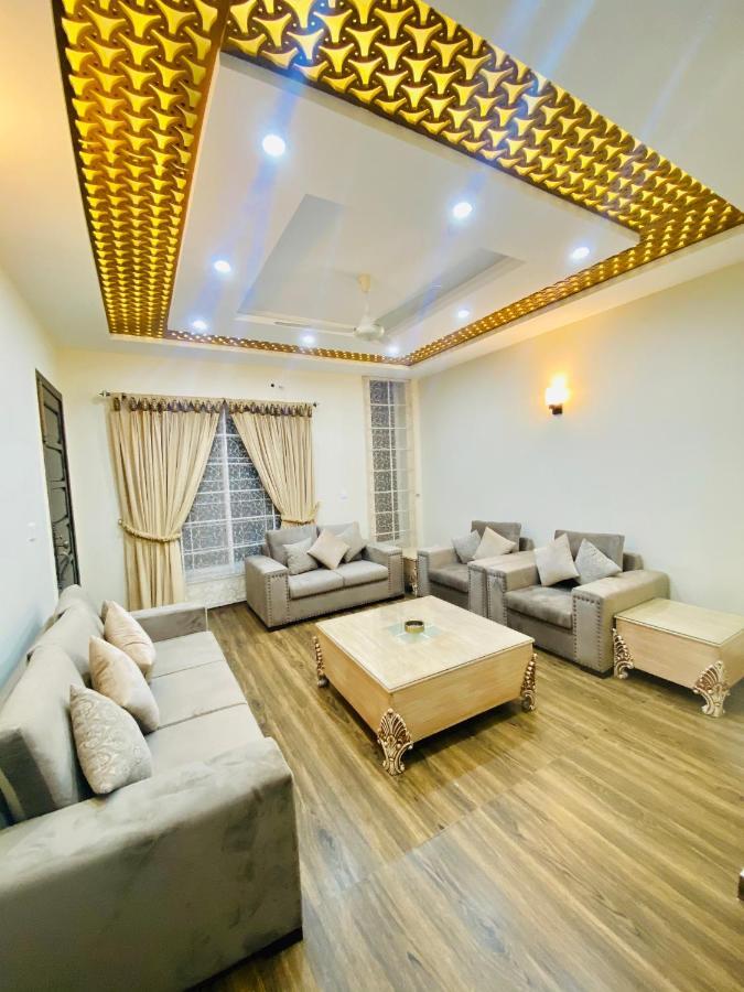 Continental Boutique House Bed and Breakfast Islamabad Eksteriør billede